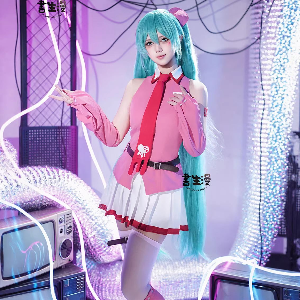 Anime MMiLku Gloomy Bear Cross - Prop Para Cosplay 评论和价格