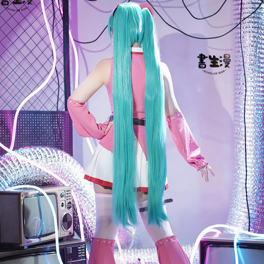 Anime MMiLku Gloomy Bear Cross - Prop Para Cosplay 评论和价格